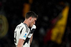 kaiyun-换帅也难救25岁弗拉霍维奇8场1球，尤文8350万引进年薪1200万